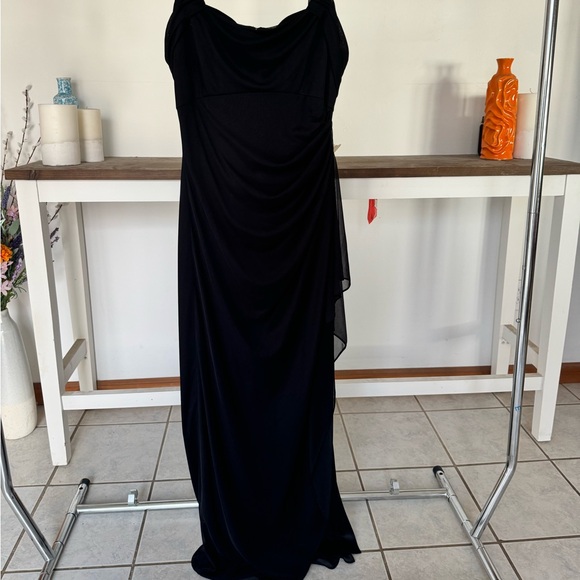 Alex Evenings Maxi Dress - Picture 2 of 4